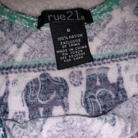 Crop Top - Picture 3 of 5